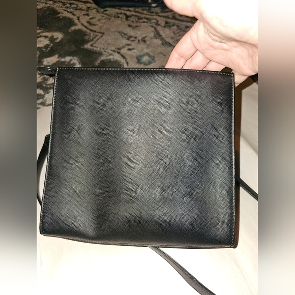 Kenneth Cole Reaction Chain Crossbody Bag - Picture 4 of 8